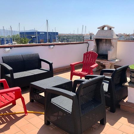 Appartement 80 M2,Port Rhodes D-2 Chambres, Terrasse Panoramique, Vue Sur Le Canal Principal D'Empuriabrava Exteriör bild