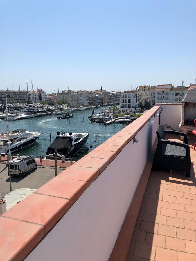 Appartement 80 M2,Port Rhodes D-2 Chambres, Terrasse Panoramique, Vue Sur Le Canal Principal D'Empuriabrava Exteriör bild
