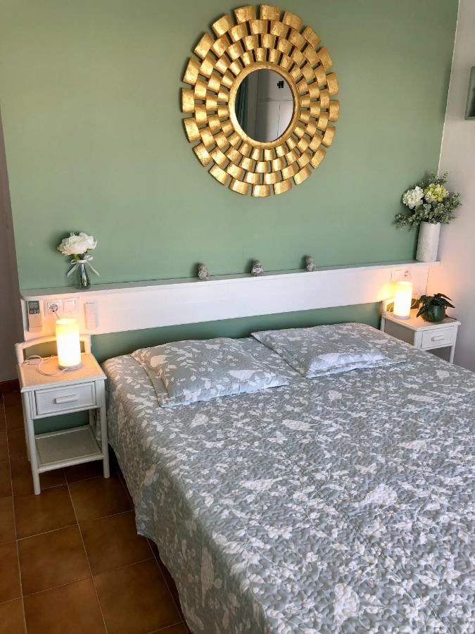 Appartement 80 M2,Port Rhodes D-2 Chambres, Terrasse Panoramique, Vue Sur Le Canal Principal D'Empuriabrava Exteriör bild
